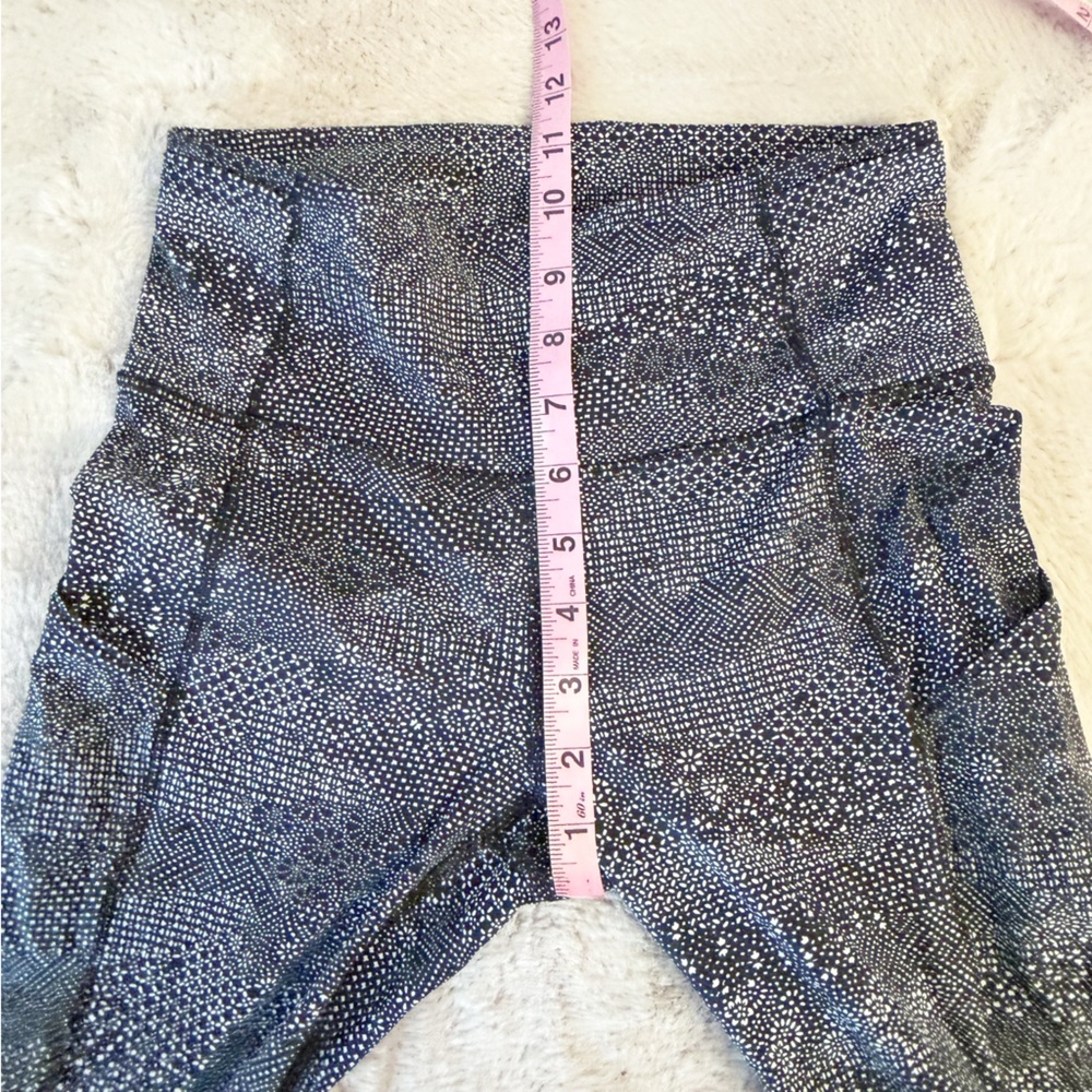 LULULEMON Align Leggings in Meisai Ice Grey Black Size 6 - Picture 6 of 8